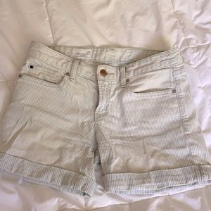 Gap strait shorts